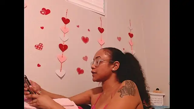 RylHoneyy online show from February 14, 2:13 am