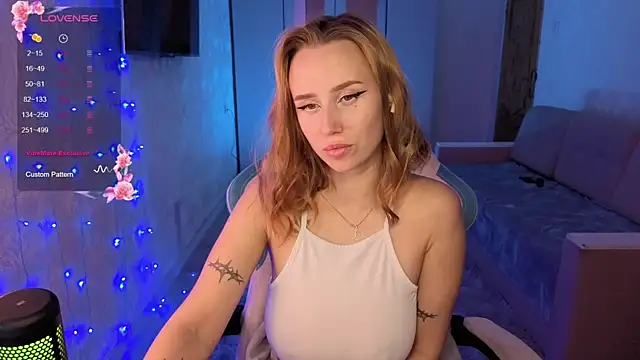 Snapshot of litlle_pie chatting on October 3, 7:41 pm litlle pie online show from October 3, 7:41 pm