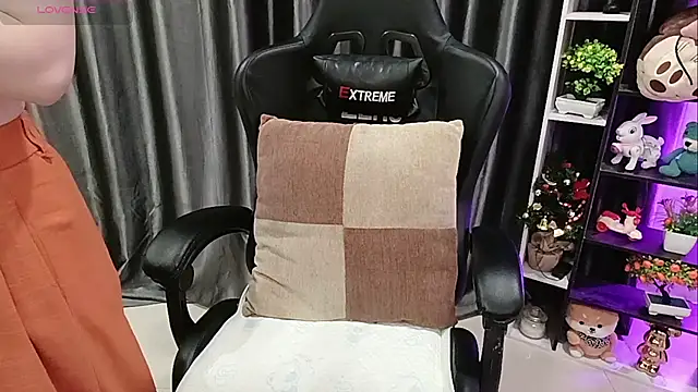 Yuki-yio online show from April 17, 1:19 am