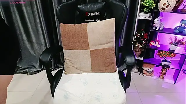 Yuki-yio online show from April 24, 1:19 am