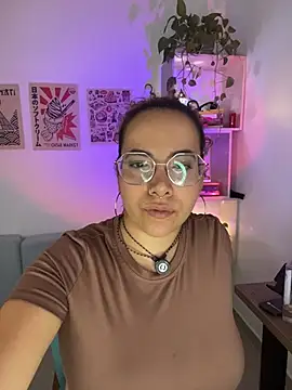 Emma Wish online show from June 10, 9:35 pm