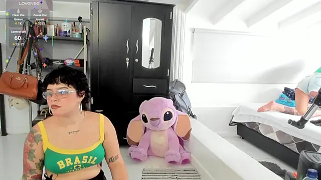 Amy art online show from April 24, 9:39 pm