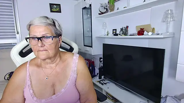 Selenna57 online show from July 6, 5:26 pm