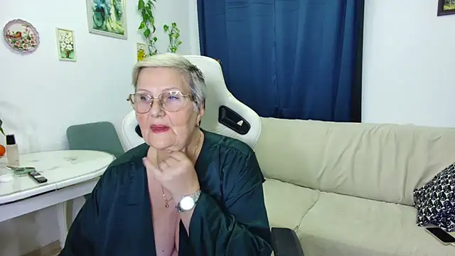 Selenna57 online show from January 5, 6:55 pm