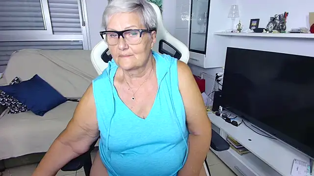 Selenna57 online show from July 14, 5:28 pm