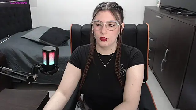 xxbbtaa online show from April 18, 8:09 pm