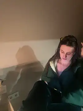 Flossy Vettie online show from April 20, 6:11 pm