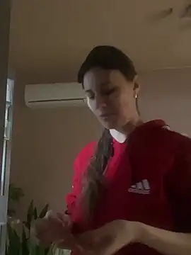 Flossy Vettie online show from April 10, 6:30 am