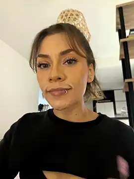 SamyJones9 online show from April 5, 10:42 pm