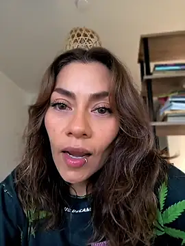 SamyJones9 online show from April 21, 2:35 pm