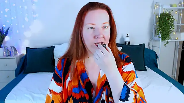 GoddessLara online show from October 26, 8:04 pm