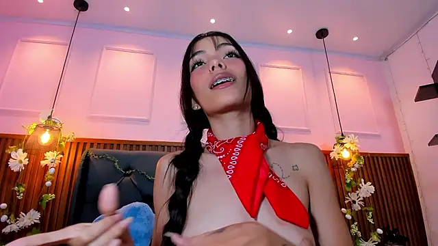 AMELIELEONE online show from January 7, 5:49 pm