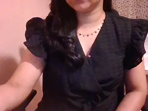 Pinky 4 online show from March 4, 6:03 pm