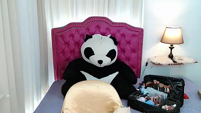 DreamLADYBOY online show from April 25, 10:29 pm