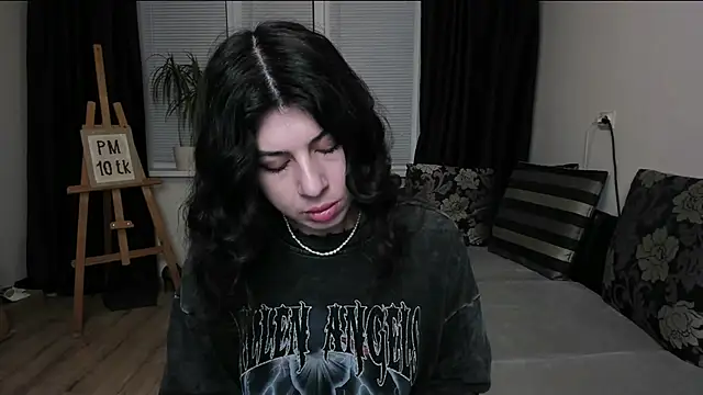 MolagAnna online show from April 23, 6:32 pm