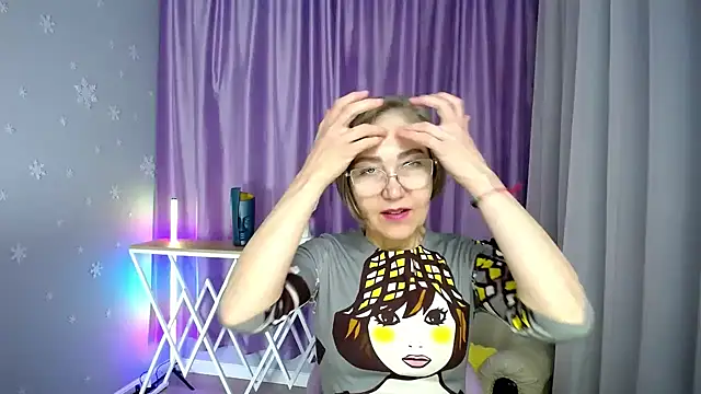 queen a n i online show from November 1, 1:59 pm