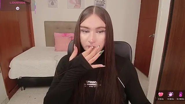 Miley Baker online show from January 15, 6:58 pm