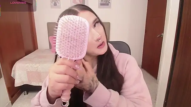 Miley Baker online show from December 22, 3:59 pm