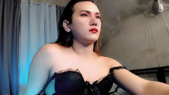 Snapshot of beatrice_21 chatting on September 12, 1:17 am beatrice 21 online show from September 12, 1:17 am