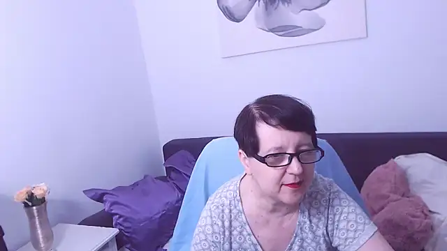 ChristaRose online show from November 5, 10:59 pm