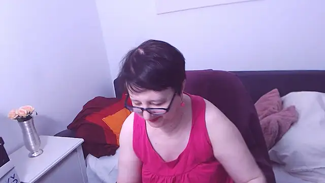 Snapshot of ChristaRose chatting on October 15, 12:24 am ChristaRose online show from October 15, 12:24 am