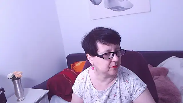Snapshot of ChristaRose chatting on October 4, 1:00 am ChristaRose online show from October 4, 1:00 am