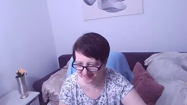 ChristaRose online show from April 25, 7:11 pm