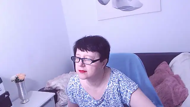 Snapshot of ChristaRose chatting on October 12, 12:02 am ChristaRose online show from October 12, 12:02 am