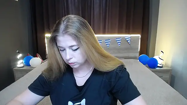 Snapshot of JessikaDaniel chatting on October 3, 6:29 am JessikaDaniel online show from October 3, 6:29 am