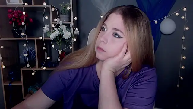 Snapshot of JessikaDaniel chatting on October 12, 6:49 am JessikaDaniel online show from October 12, 6:49 am