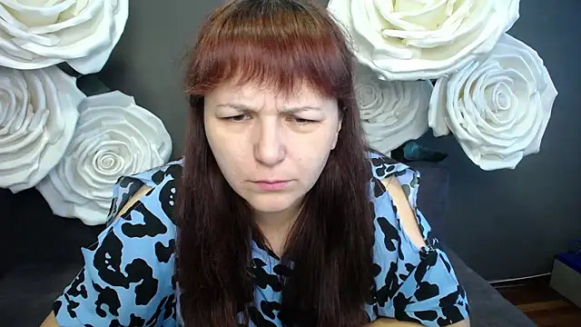 Snapshot of AliceInksSweetty chatting on September 20, 6:01 am AliceInksSweetty online show from September 20, 6:01 am