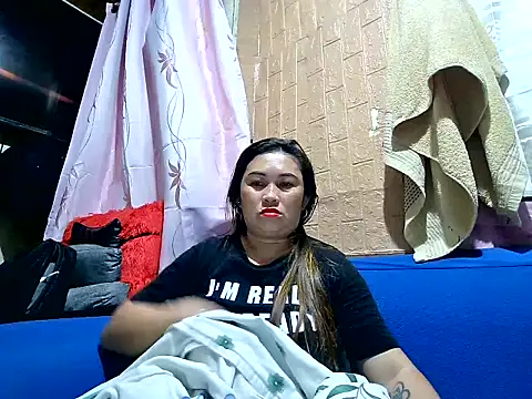 LalaiAsian online show from July 7, 9:50 pm