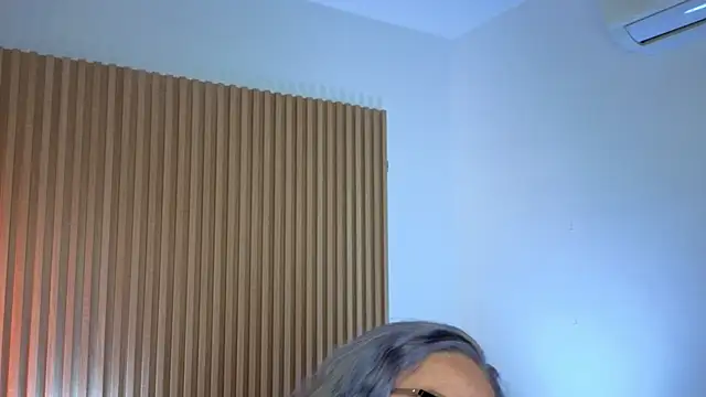 MarianL0ve online show from July 26, 10:23 am