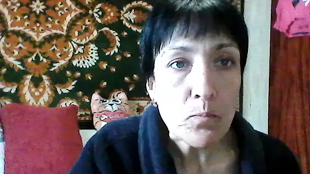 SunnyAmorre online show from April 9, 9:04 am