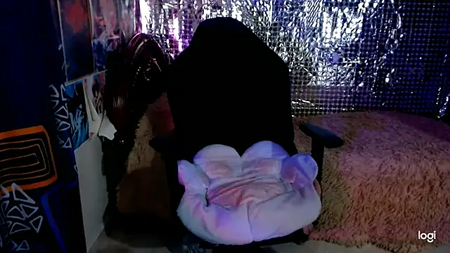 JINX 26 online show from November 8, 4:17 am