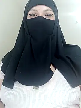 Snapshot of evelyn__salah chatting on October 14, 5:04 pm evelyn salah online show from October 14, 5:04 pm