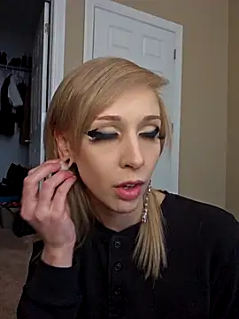 AmethystFoxx online show from February 20, 7:26 pm