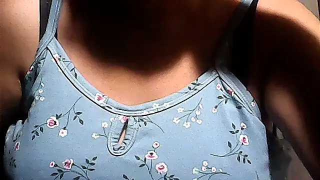 sweetsosie18 online show from March 16, 5:32 am