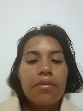 roxanamariahills  online show from April 27, 3:31 pm