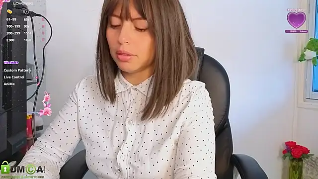 ROSE  15 online show from April 24, 12:30 pm