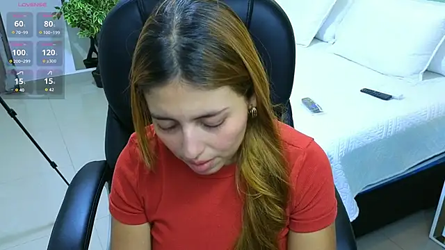 Snapshot of ROSE__15 chatting on October 17, 7:28 pm ROSE 15 online show from October 17, 7:28 pm