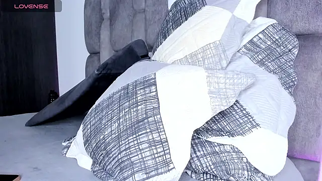 emily fox1 online show from April 14, 10:59 am