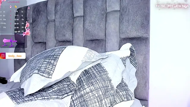 emily fox1 online show from April 18, 11:02 am