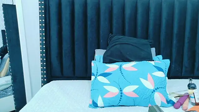 colombiamommy online show from April 21, 12:23 pm