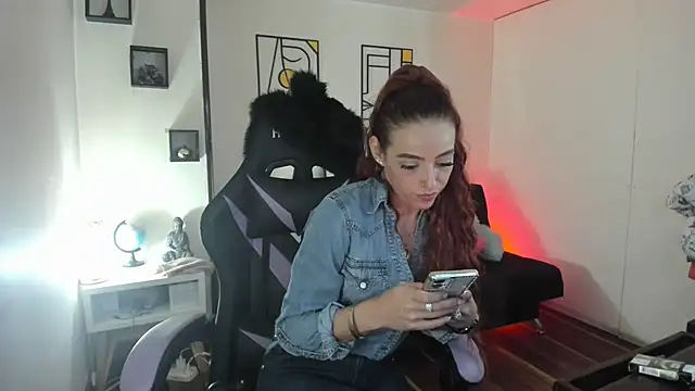 Snapshot of kay_marie chatting on October 11, 7:16 pm kay marie online show from October 11, 7:16 pm