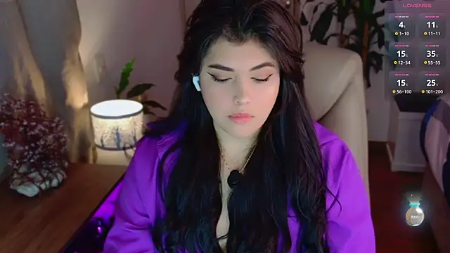 Alyaa s online show from June 10, 1:49 am
