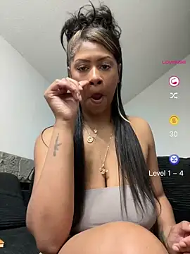 shawneebaby online show from April 28, 5:33 am
