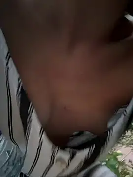 DoriDeluxe66 online show from June 27, 8:04 pm
