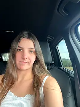 DoriDeluxe66 online show from October 12, 12:18 pm