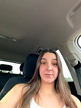 DoriDeluxe66 online show from November 30, 2:21 pm